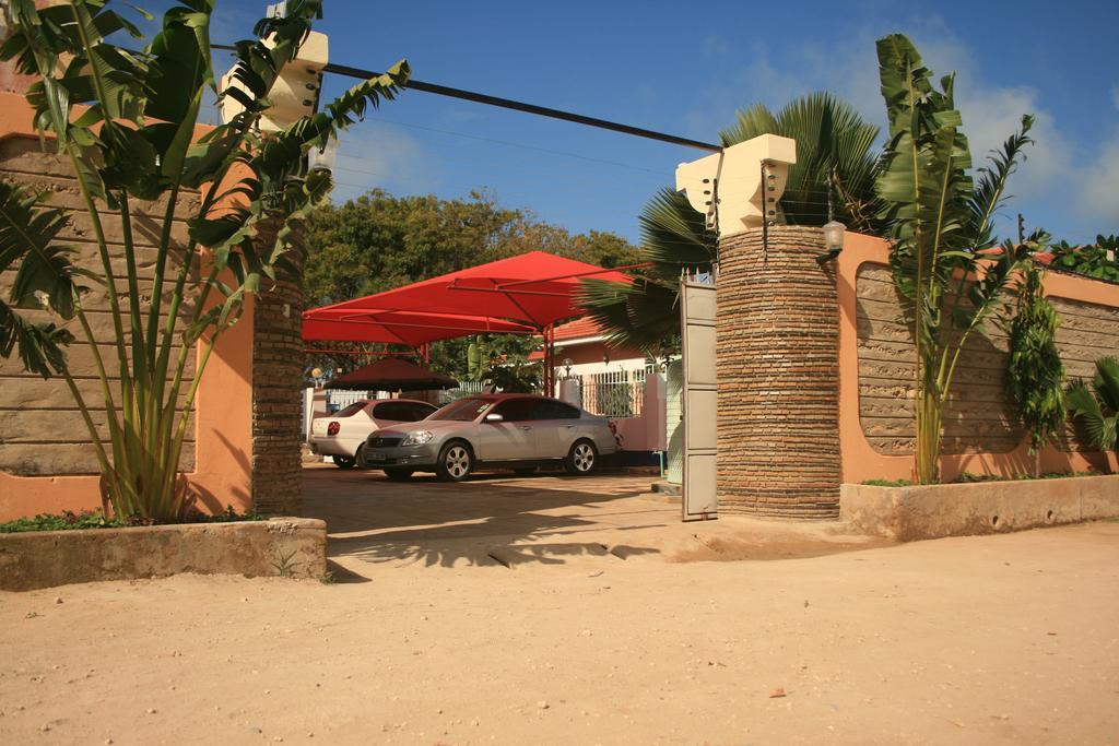 The Bright Star Resort Diani Beach Eksteriør billede