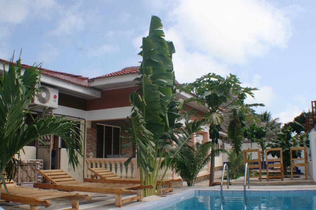 The Bright Star Resort Diani Beach Eksteriør billede