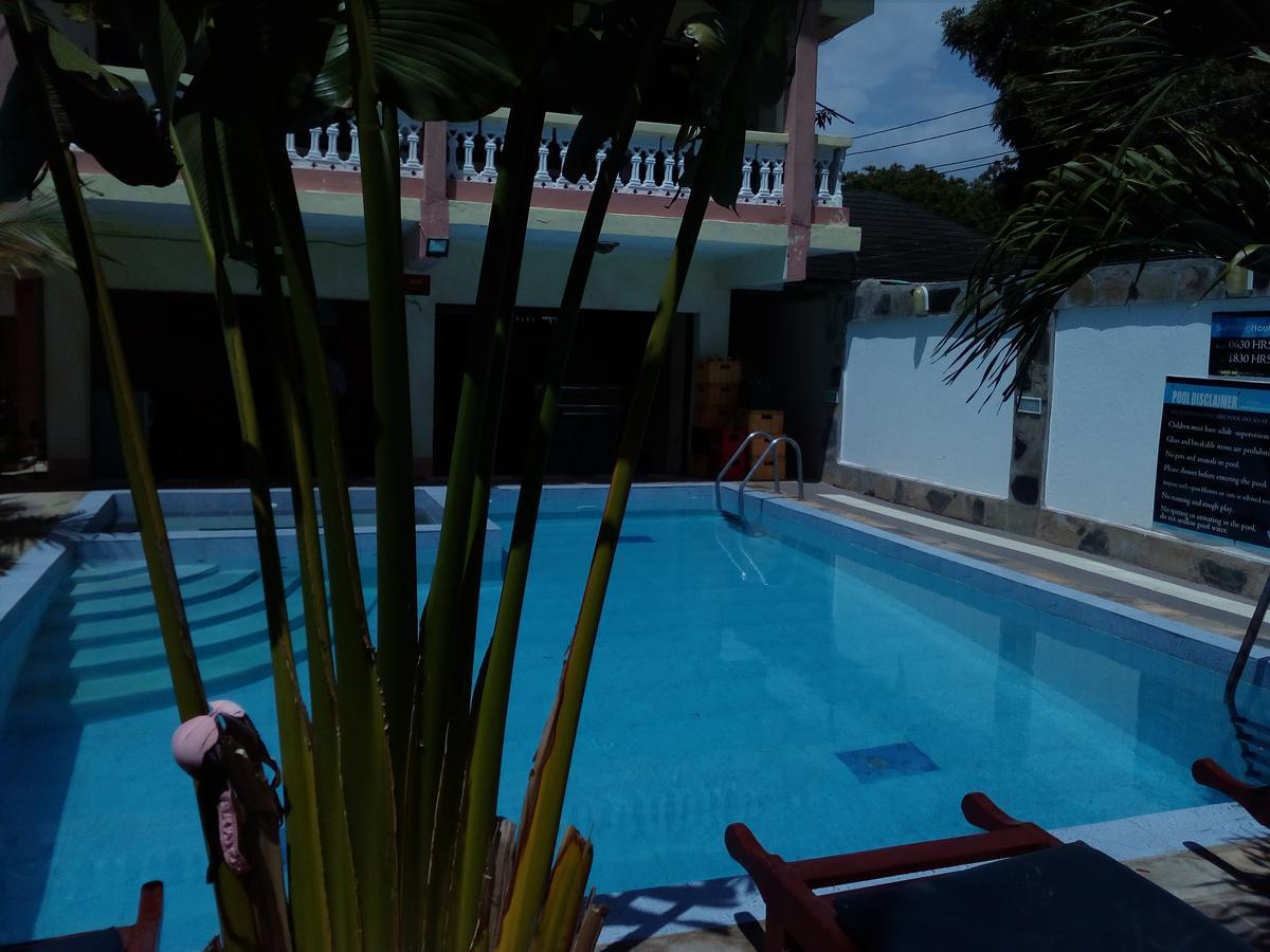 The Bright Star Resort Diani Beach Eksteriør billede