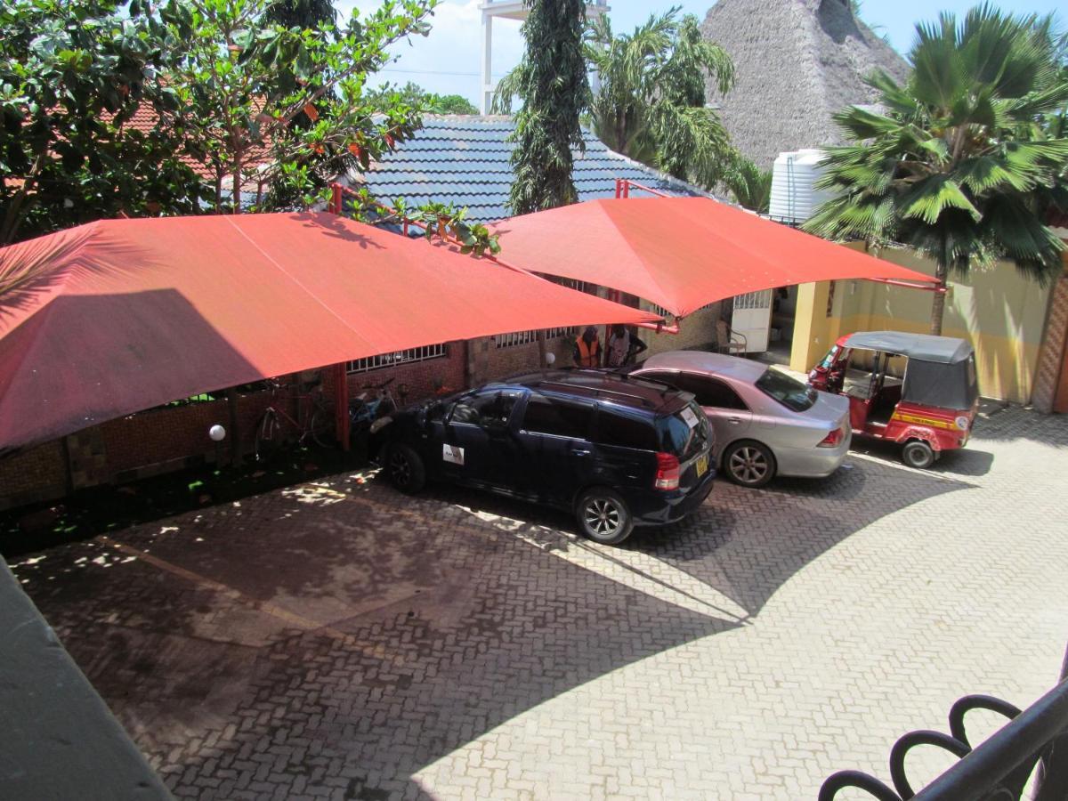 The Bright Star Resort Diani Beach Eksteriør billede