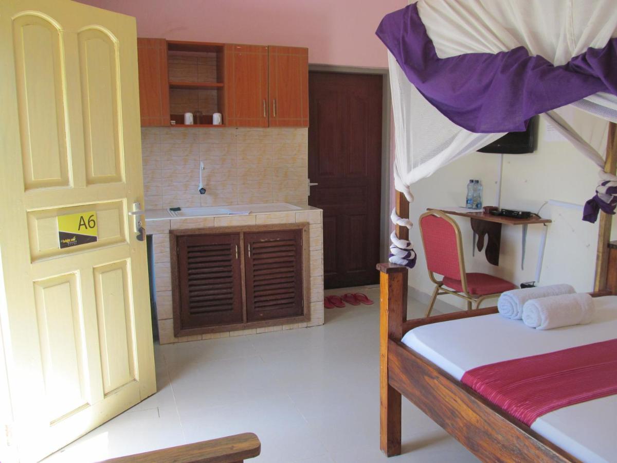 The Bright Star Resort Diani Beach Eksteriør billede
